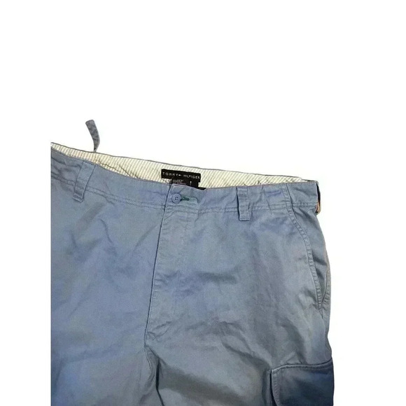 Tommy Hilfiger Cotton Denim Men's Cargo Shorts Classic Fit SIZE 38 Blue - Picture 3 of 5
